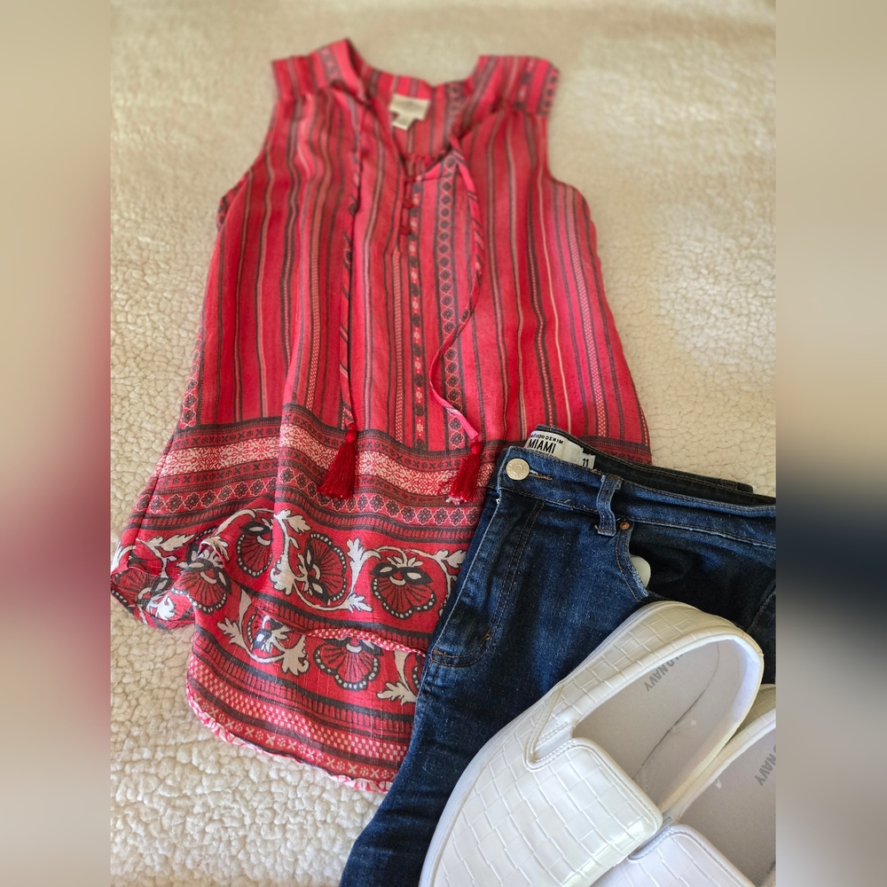 St. John's Bay Women's Red Striped Sleeveless Blouse M